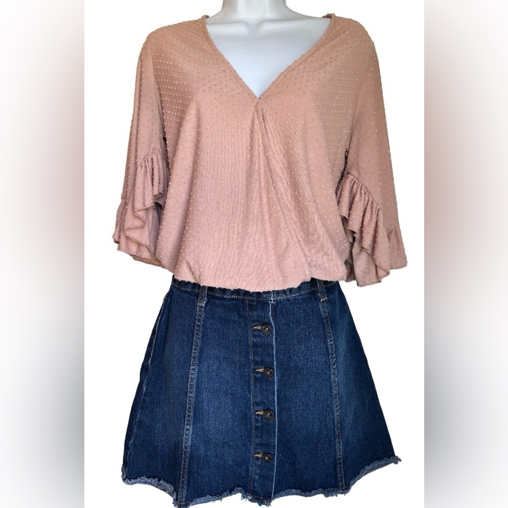 WILLOW & ROOT BLUSH BELL SLEEVE TOP